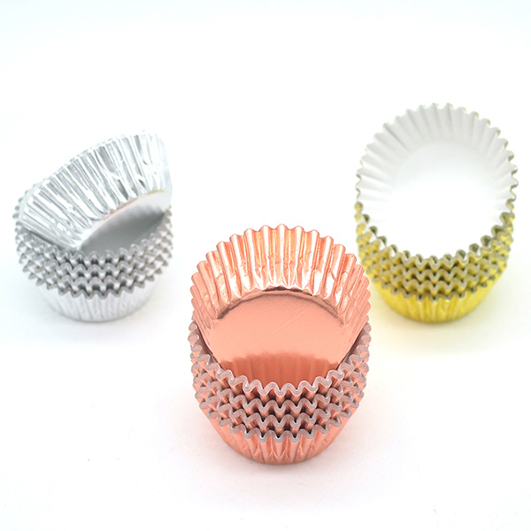 Mombake Mini Foil Baking Cups 300-Count​